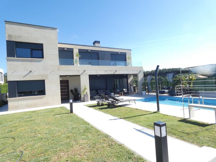 Chalet De Diseno Moderno En Sanxenxo Exterior foto